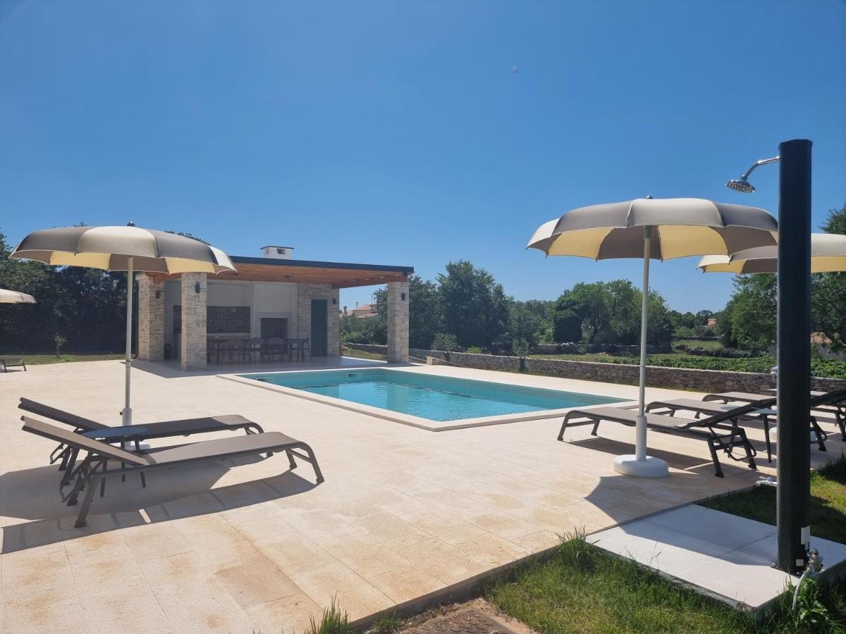 Luxury Villa Serena 2022 - With Heated Pool Cukrici المظهر الخارجي الصورة