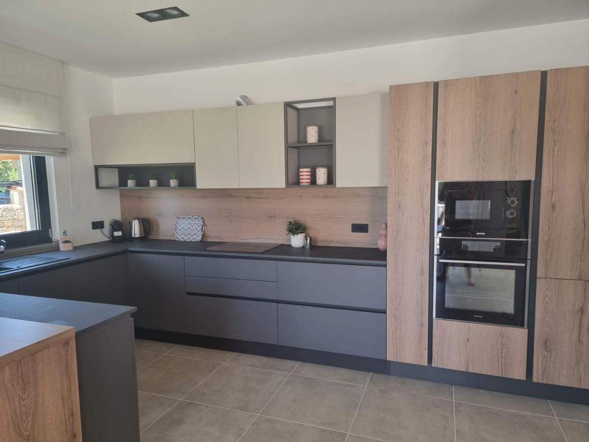 Luxury Villa Serena 2022 - With Heated Pool Cukrici المظهر الخارجي الصورة